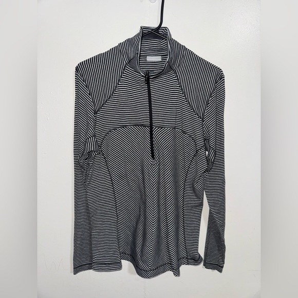 Columbia Women’s Black & Gray Striped Half Zip Pullover Size Large - Picture 1 of 4